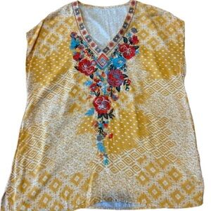 Women’s Floral Embroidered Yellow Top Size Large